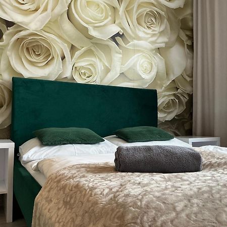 Hostel Przed Switem غوجوف فييلكوبولسكي المظهر الخارجي الصورة